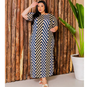 Vestido Longo Curve Curvy Plus Size com Fenda Estampado e Liso