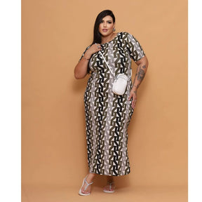 Vestido Longo Curve Curvy Plus Size com Fenda Estampado e Liso